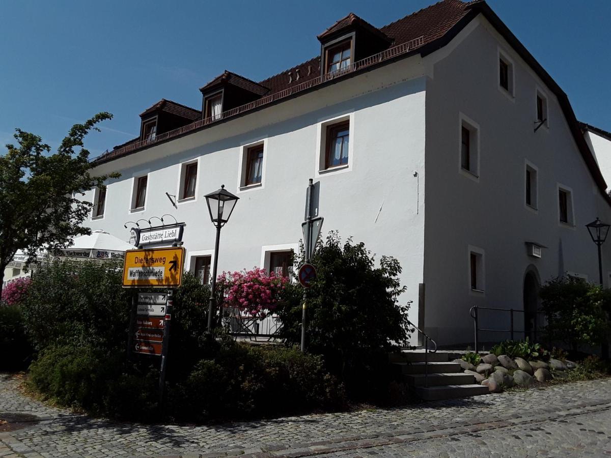 Gaststaette Liebl Hotel Wiesent Екстериор снимка