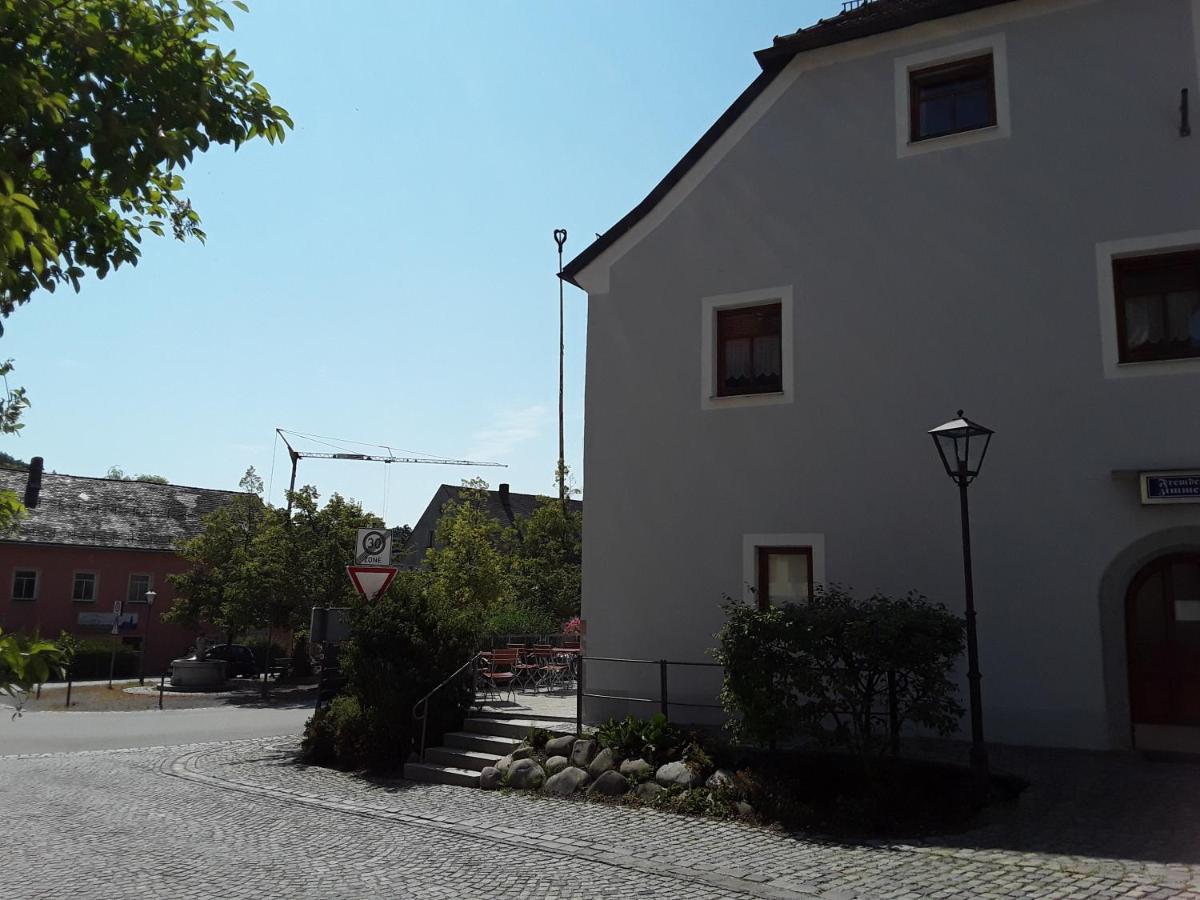 Gaststaette Liebl Hotel Wiesent Екстериор снимка