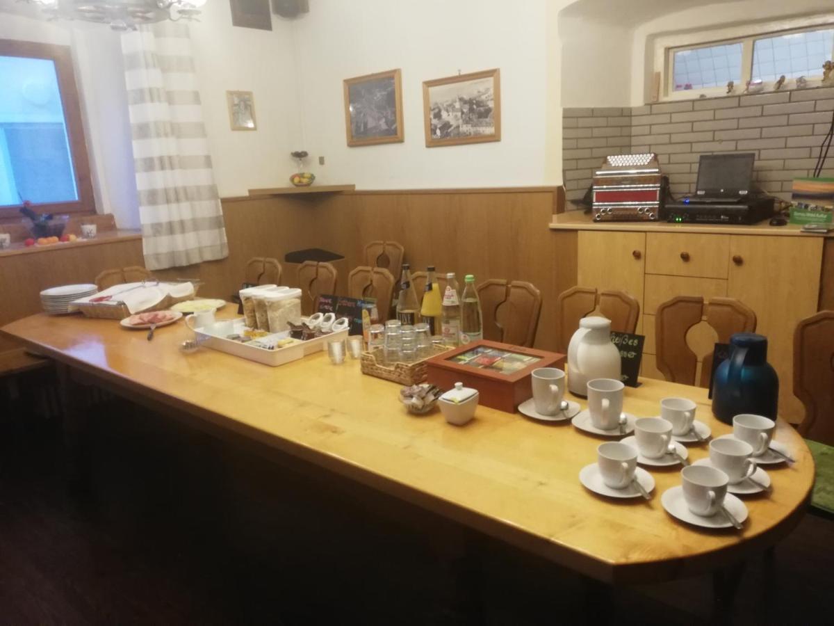 Gaststaette Liebl Hotel Wiesent Екстериор снимка