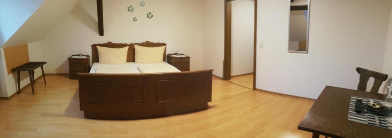 Gaststaette Liebl Hotel Wiesent Екстериор снимка