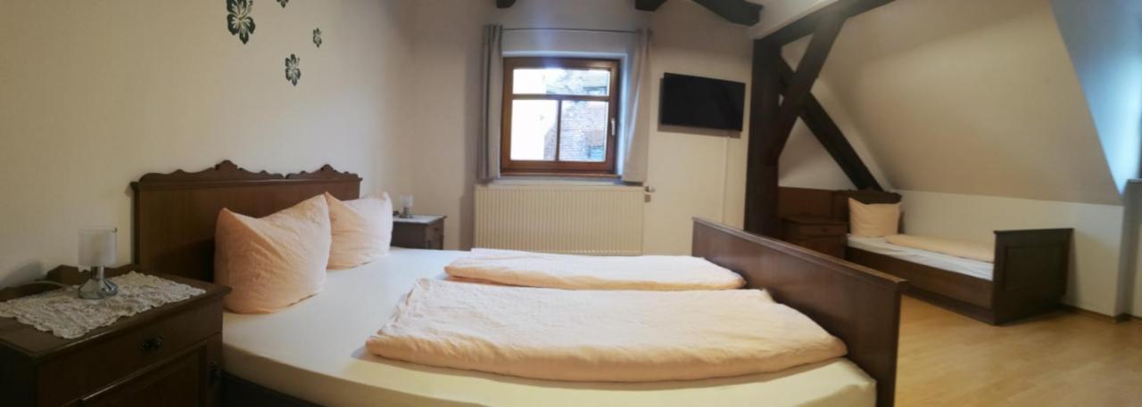 Gaststaette Liebl Hotel Wiesent Екстериор снимка