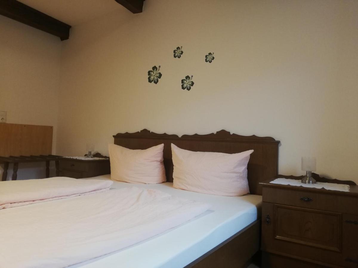 Gaststaette Liebl Hotel Wiesent Екстериор снимка