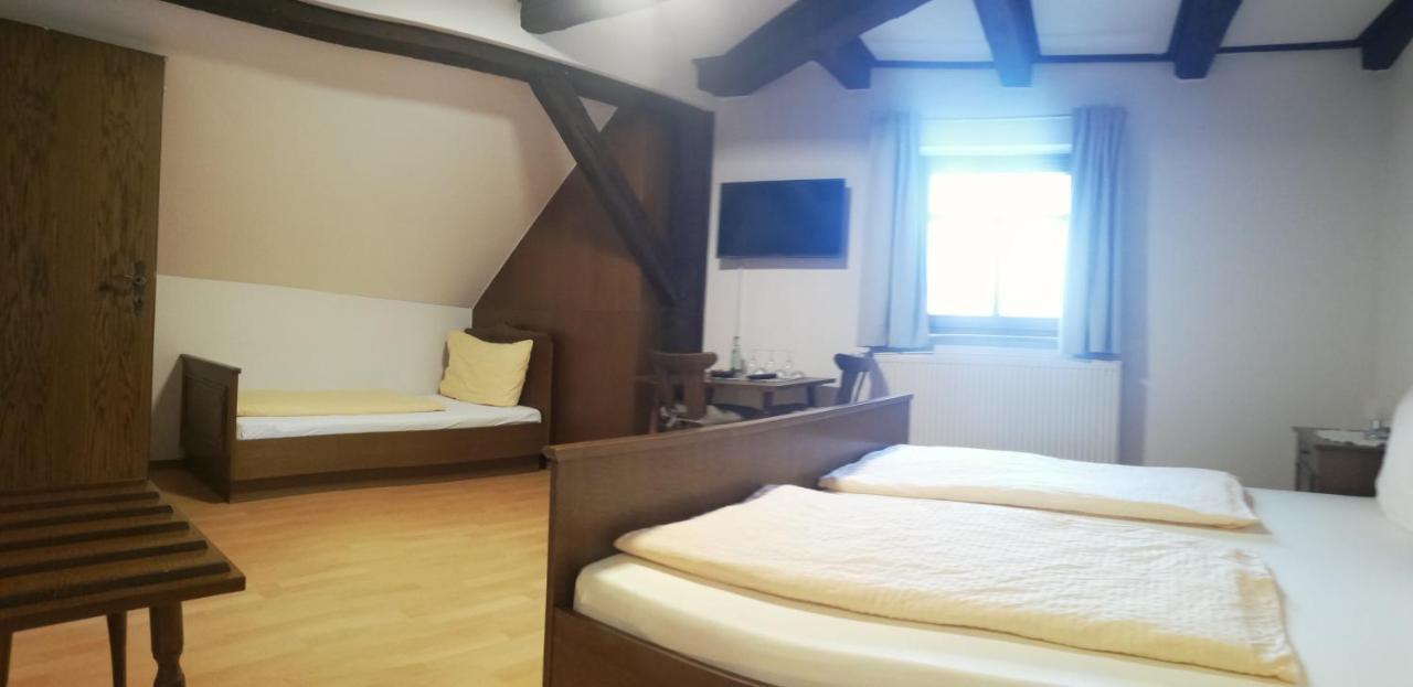 Gaststaette Liebl Hotel Wiesent Екстериор снимка