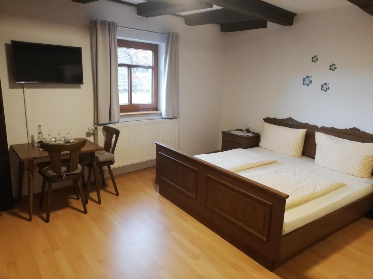 Gaststaette Liebl Hotel Wiesent Екстериор снимка